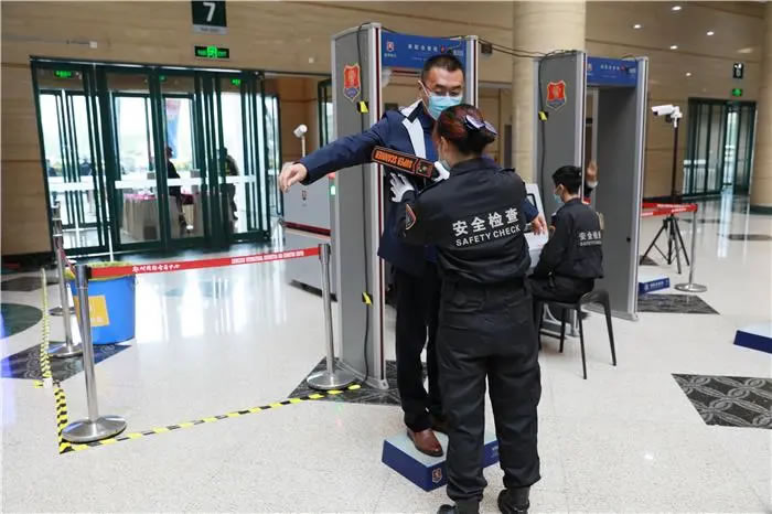 ��ȫ�z�����